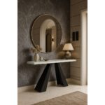 ΕΠΙΠΛΟ ΕΙΣΟΔΟΥ FELLINI ΜΕ ΜΕΤΑΛΛΙΚΗ ΒΑΣΗ & ΞΥΛΙΝΗ ΕΠΙΦΑΝΕΙΑ ΣΕ ΟΨΗ ΛΕΥΚΟΥ ΜΑΡΜΑΡΟΥ ΜΕ ΜΠΕΖ ΝΕΡΑ